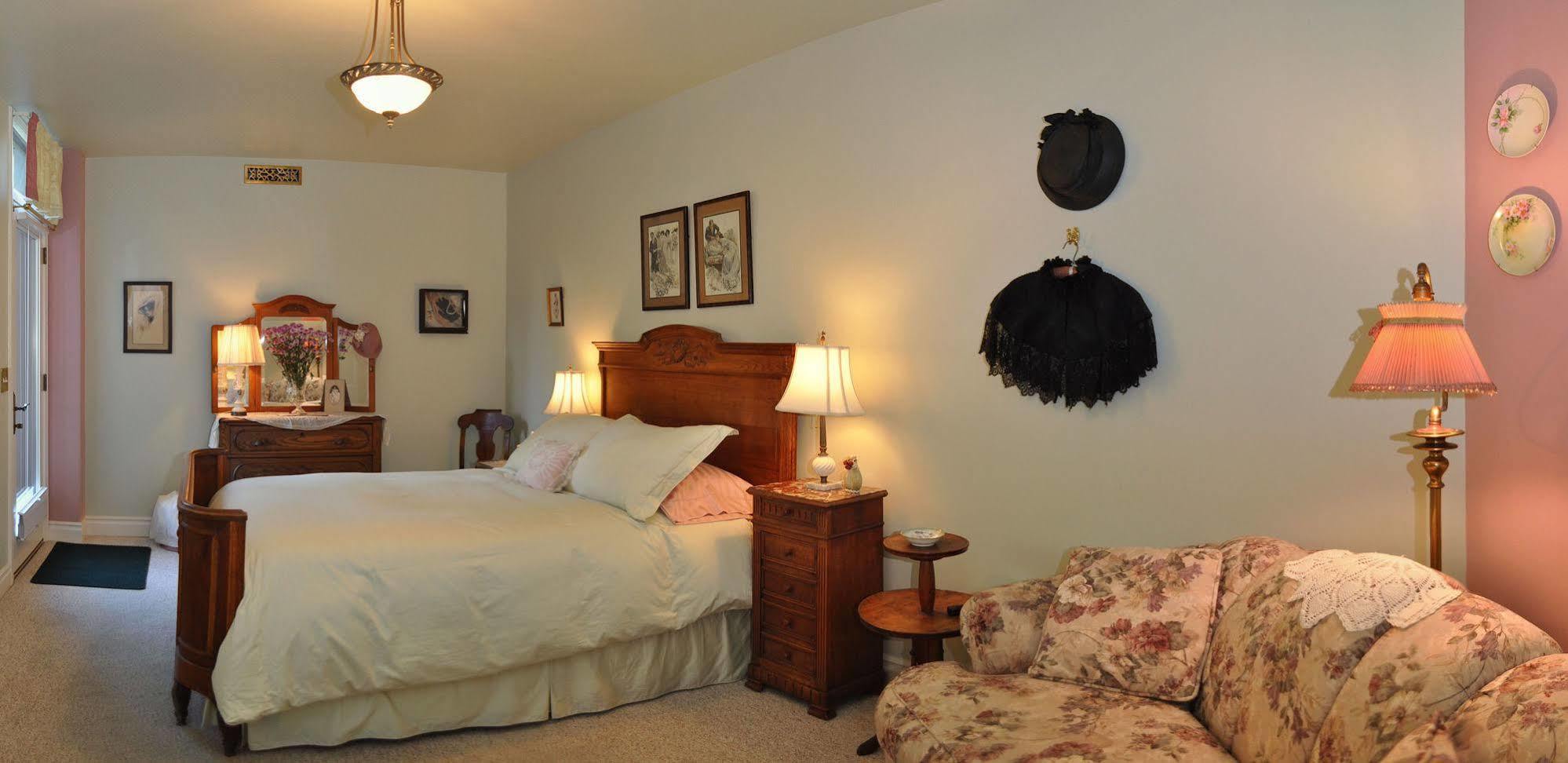 Idahome Bed And Breakfast Пост-Фолс Экстерьер фото